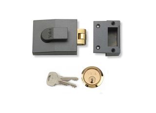 Yale Rollerbolt Nightlatch 81-DMG-PB-60