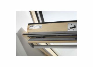 VELUX Pine C/Pivot Roof Window 70 780 x 1400mm GGL MK08 3070