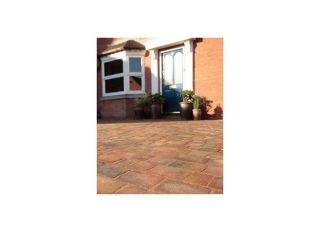 Bradstone Woburn Rumbled Sett Paving Autumn 134x134x50mm